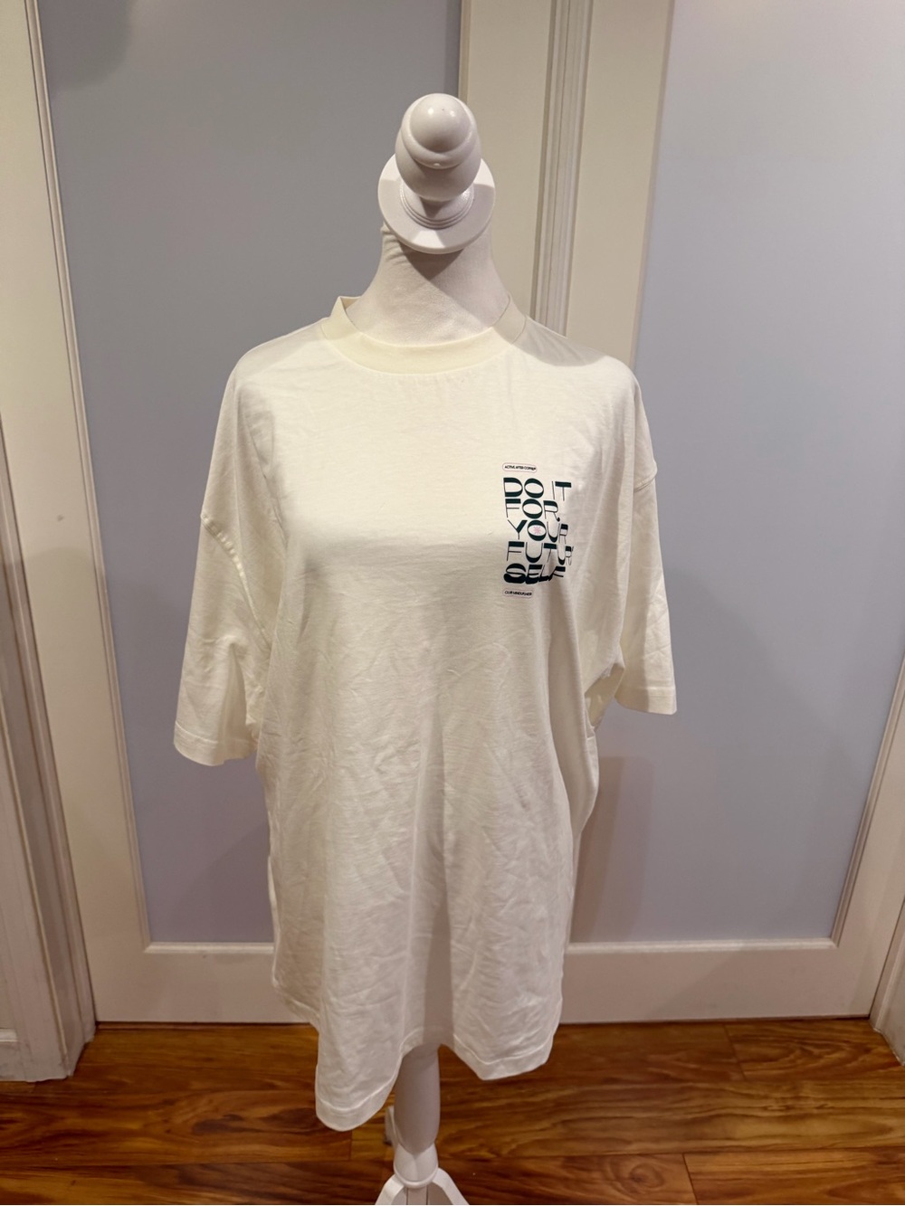 Cream Graphic Short Sleeve Tee with Chest Print